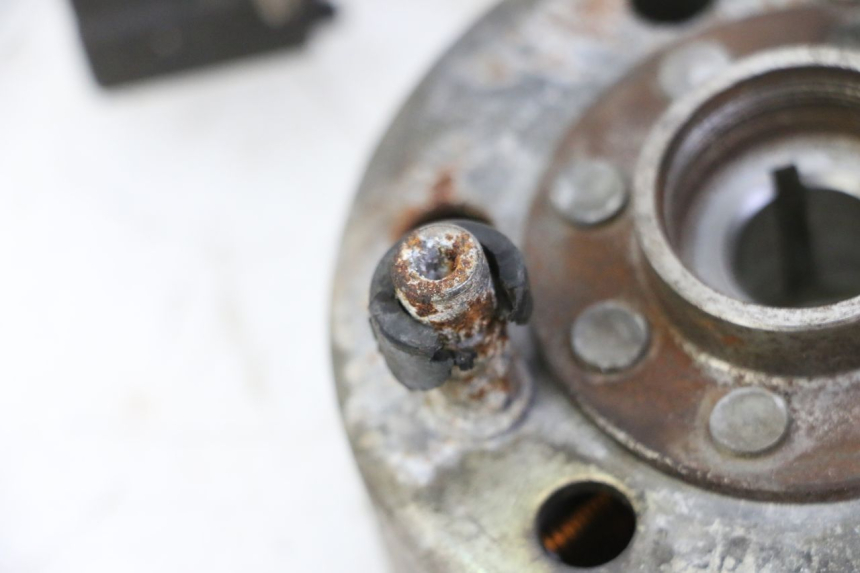 photo de ROTOR STATOR PIAGGIO X9 EVOLUTION 125 (2003 - 2007) - Technical close-up