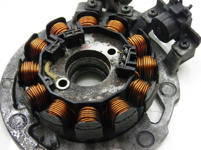 photo de ROTOR STATOR YAMAHA YN NEO'S 50 (1997 - 2004) - Alternative perspective