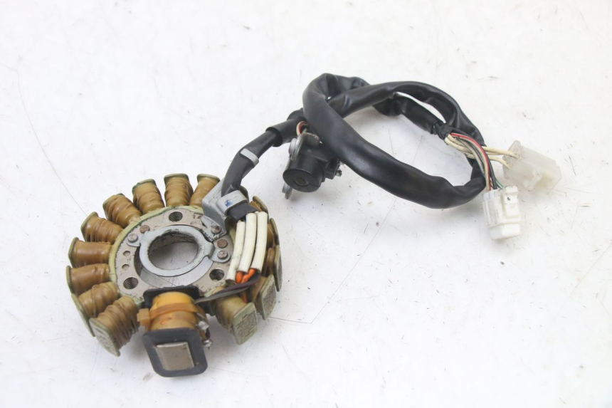 photo de ROTOR STATOR YAMAHA YP MAJESTY 125 (2007 - 2010) - Fixing points details