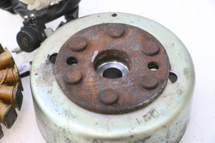 photo de ROTOR STATOR YAMAHA YP MAJESTY 125 (1998 - 2001) - Detailed visual inspection