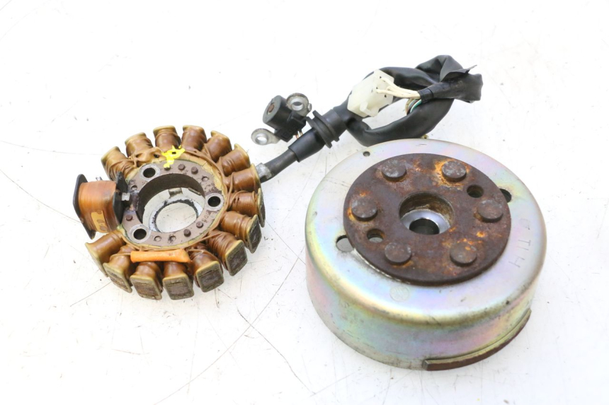 photo de ROTOR STATOR YAMAHA YP MAJESTY 125 (2002 - 2006) - Main view