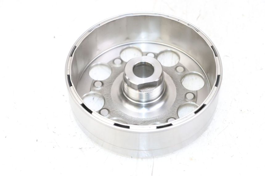 photo de ROTOR SUZUKI GSR 750 (2011 - 2017) - Main view