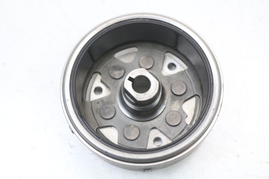 photo de Flywheel SUZUKI VL INTRUDER 125 (2004 - 2007) - Zoom on usage condition
