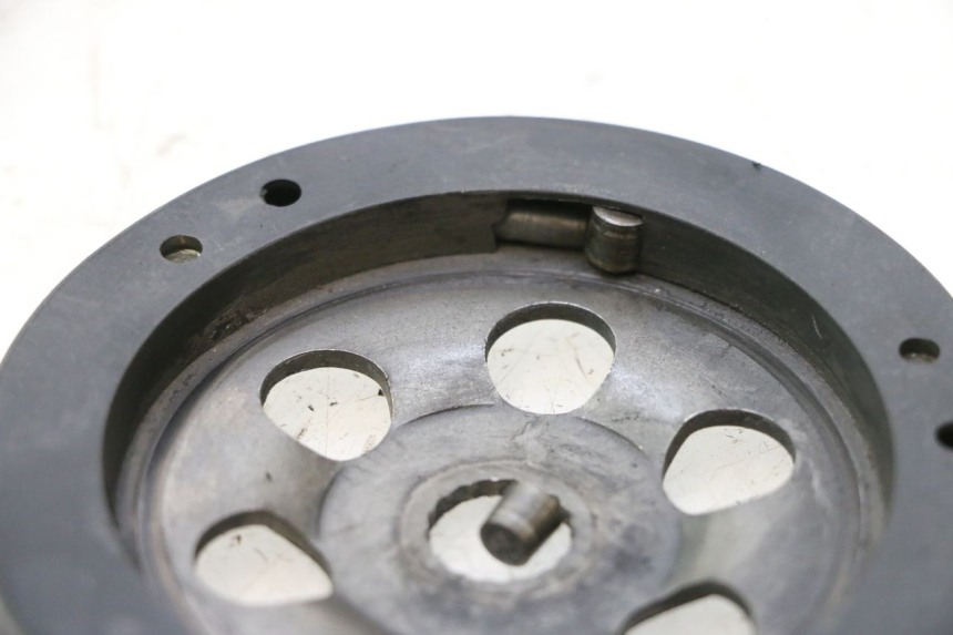 photo de STARTER CLUTCH MBK BOOSTER SPIRIT 50 (1999 - 2003) - Technical close-up