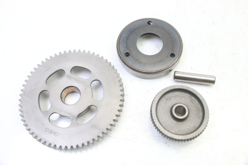 photo de STARTER CLUTCH SUZUKI BURGMAN 125 (2007 - 2014) - Zoom on usage condition