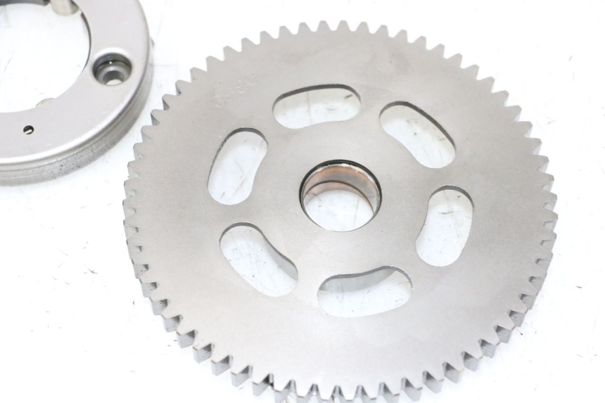 photo de STARTER CLUTCH SUZUKI BURGMAN 125 (2007 - 2014) - Alternative perspective