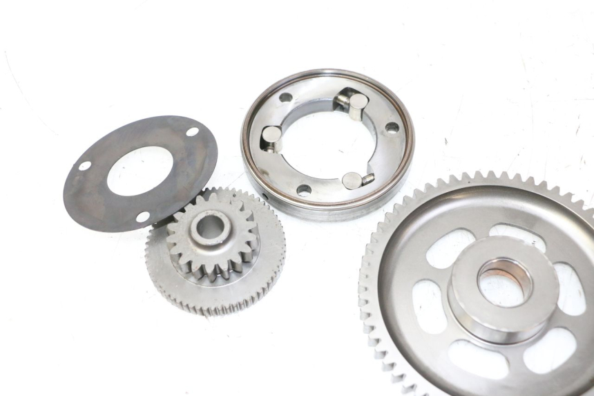 photo de STARTER CLUTCH SUZUKI BURGMAN 125 (2007 - 2014) - Fixing points details