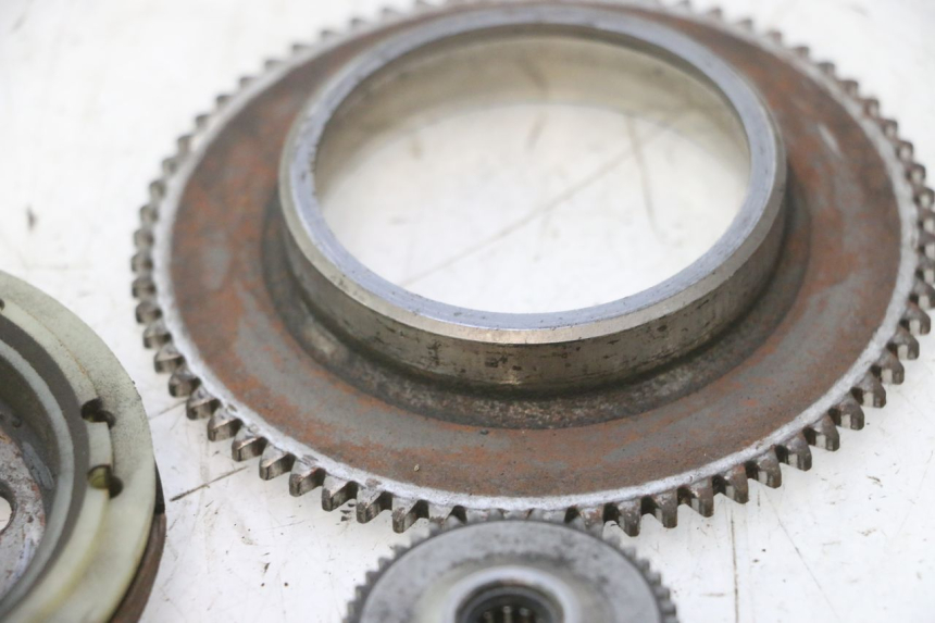 photo de STARTER CLUTCH MBK EVOLIS 80 (1993 - 1999) - Surface and material condition