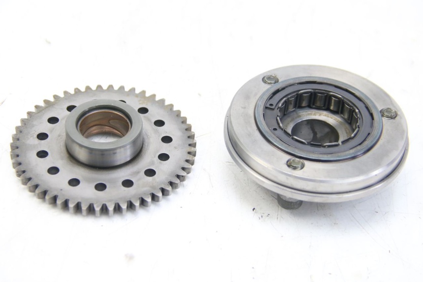photo de STARTER CLUTCH YAMAHA FZS FAZER 600 (2001 - 2003) - Technical close-up