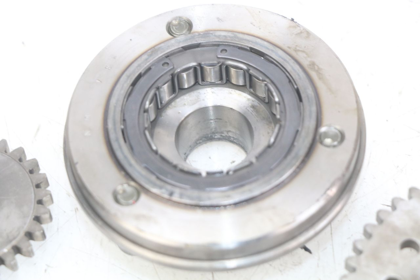 photo de STARTER CLUTCH YAMAHA FZS FAZER 600 (1998 - 2001) - Technical close-up