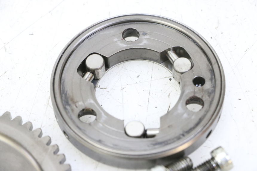 photo de STARTER CLUTCH KYMCO GRAND DINK 125 (2008 - 2014) - Surface and material condition