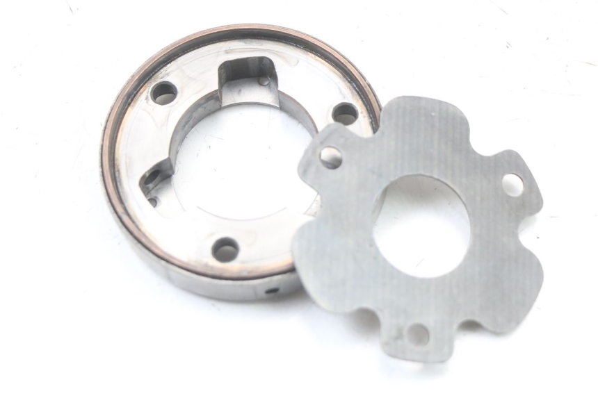 photo de STARTER CLUTCH HYOSUNG GV AQUILA 125 (2000 - 2009) - Technical close-up