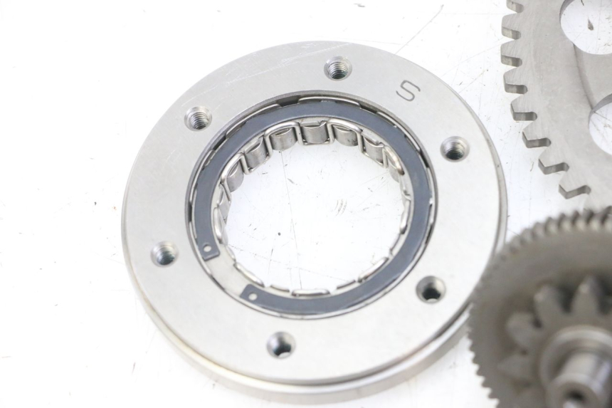 photo de STARTER CLUTCH PIAGGIO MP3 LT 300 (2010 - 2016) - Fixing points details