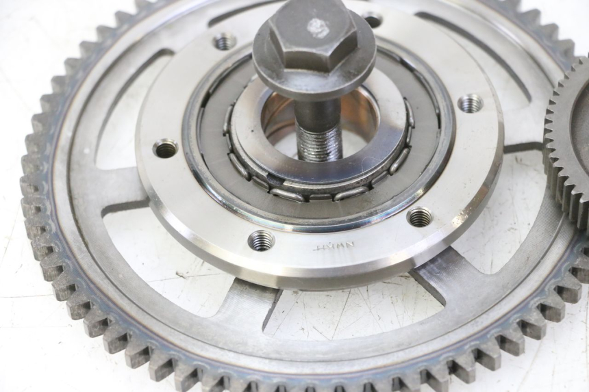 photo de STARTER CLUTCH YAMAHA TDM ABS 900 (2002 - 2014) - Alternative perspective