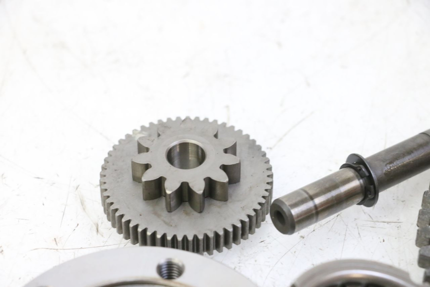 photo de STARTER CLUTCH YAMAHA X-MAX XMAX 250 (2006 - 2009) - Alternative perspective