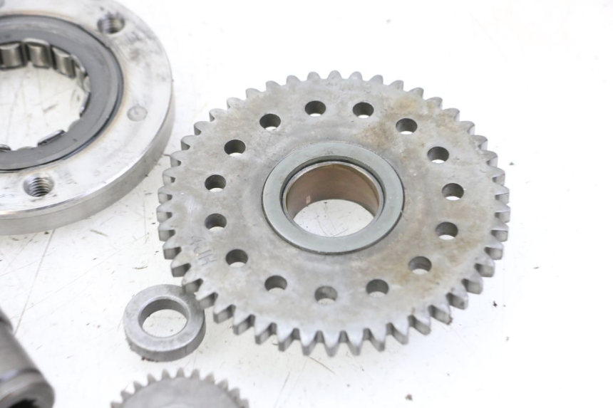 photo de STARTER CLUTCH YAMAHA FZS FAZER 600 (2001 - 2003) - Alternative perspective