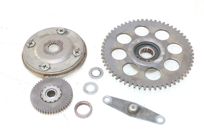 photo de STARTER CLUTCH YAMAHA YP MAJESTY 125 (2002 - 2006) - Fixing points details