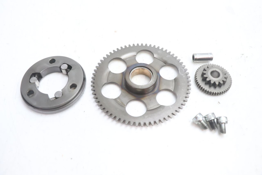 photo de STARTER CLUTCH KAWASAKI ZX-6R ZX6R 600 (2000 - 2002) - Alternative perspective