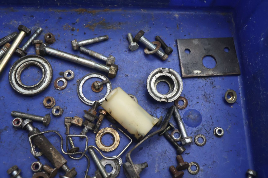 photo de SCREWS BAG PEUGEOT 103 SPX CLIP 50 (1989 - 1992) - Zoom on usage condition