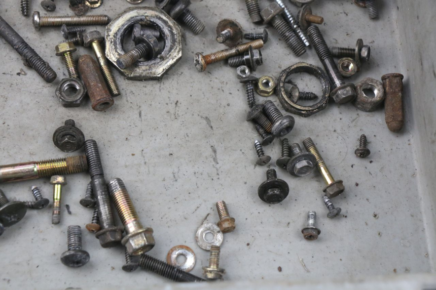 photo de SCREW FASTENER BAG KYMCO AGILITY 4T 50 (2005 - 2018) - Zoom on usage condition