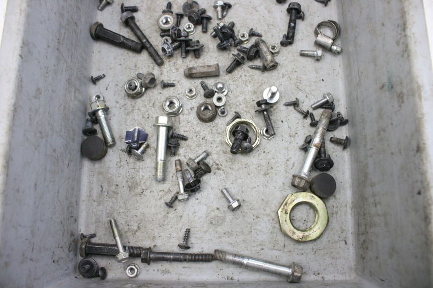 photo de SCREW FASTENER BAG KYMCO AGILITY 4T 50 (2018 - 2022) - Alternative perspective