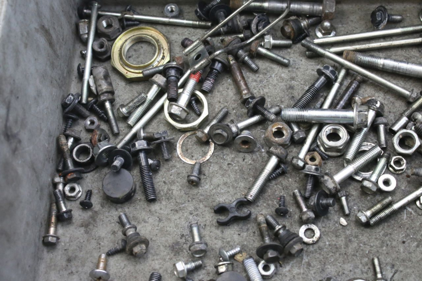 photo de SCREW FASTENER BAG KYMCO AGILITY 4T 50 (2018 - 2022) - Zoom on usage condition