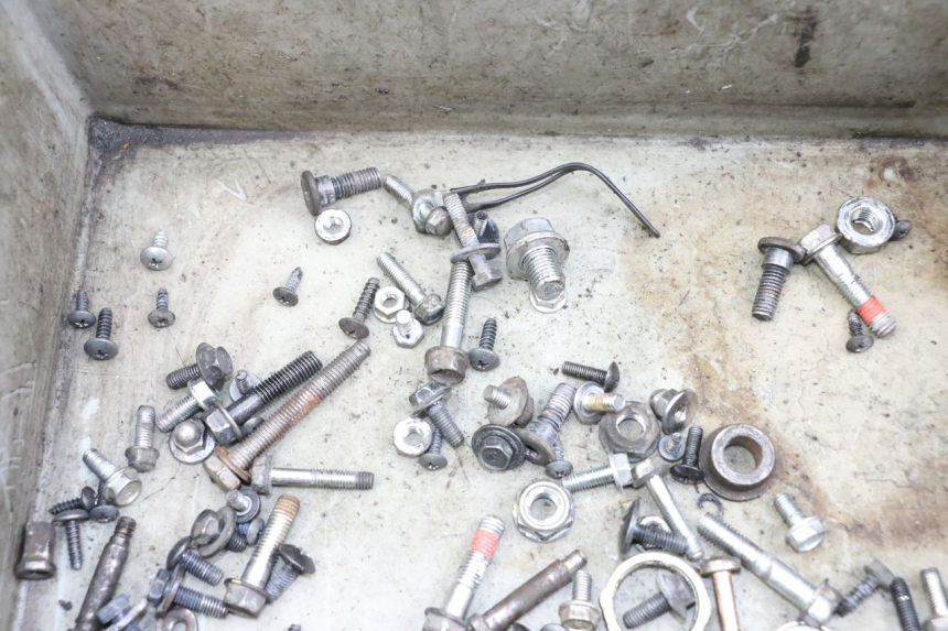 photo de SCREW FASTENER BAG KYMCO AGILITY 4T 50 (2018 - 2022) - Zoom on usage condition