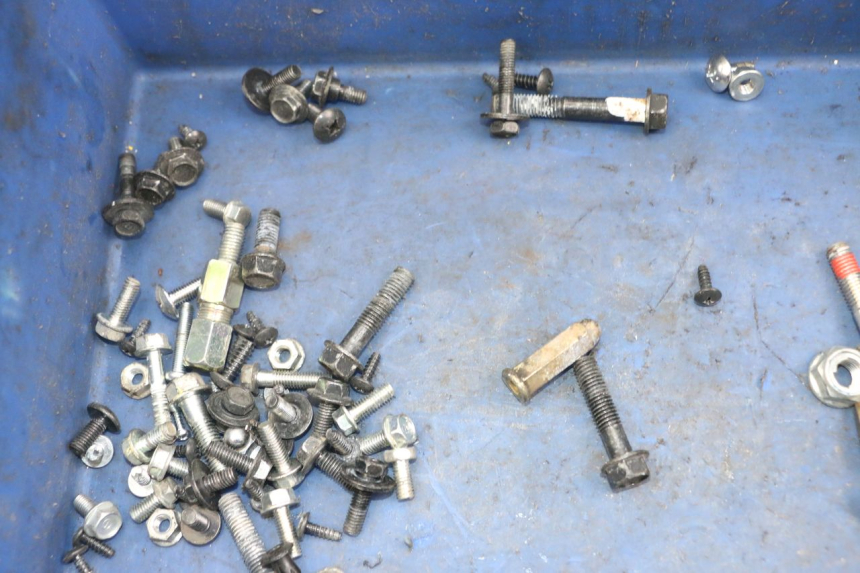 photo de SCREW FASTENER BAG KYMCO AGILITY 4T 50 (2018 - 2022) - Alternative perspective