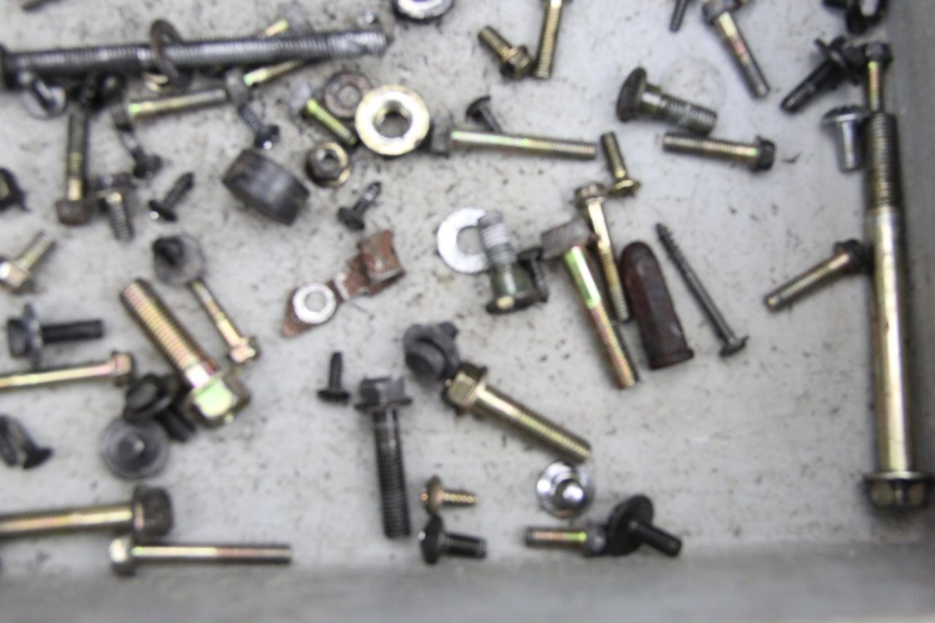 photo de SCREWS BAG KYMCO AGILITY FR 2T 50 (2012 - 2017) - Zoom on usage condition