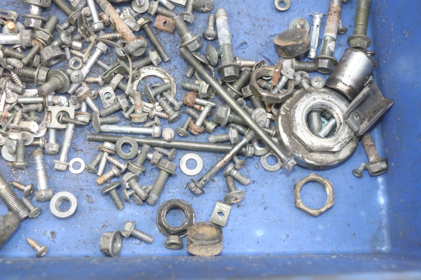 photo de SCREW FASTENER BAG NECO ALEXONE 125 (2017 - 2024) - Zoom on usage condition