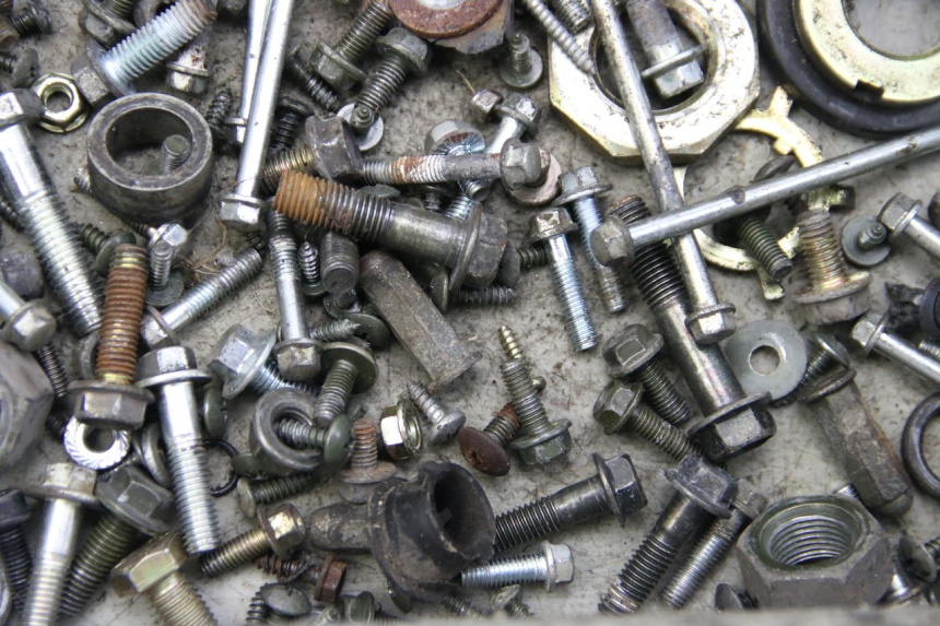 photo de SCREW FASTENER BAG ECCITY ARTELEC 670 1 (2013 - 2017) - Zoom on usage condition