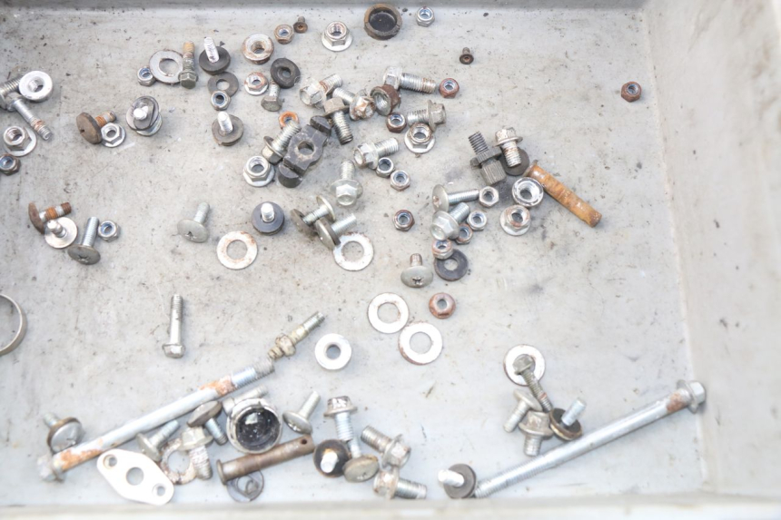 photo de SCREWS BAG CHINESE QUAD ATV ENFANT 125 - Component detail