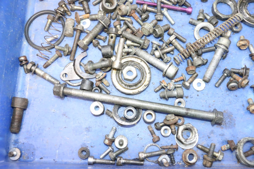 photo de SCREWS BAG MBK BOOSTER ROCKET 50 (1995 - 1998) - Zoom on usage condition