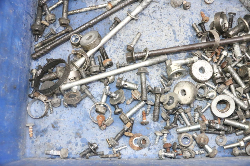 photo de SCREW FASTENER BAG SUZUKI BURGMAN 125 (2007 - 2014) - Alternative perspective