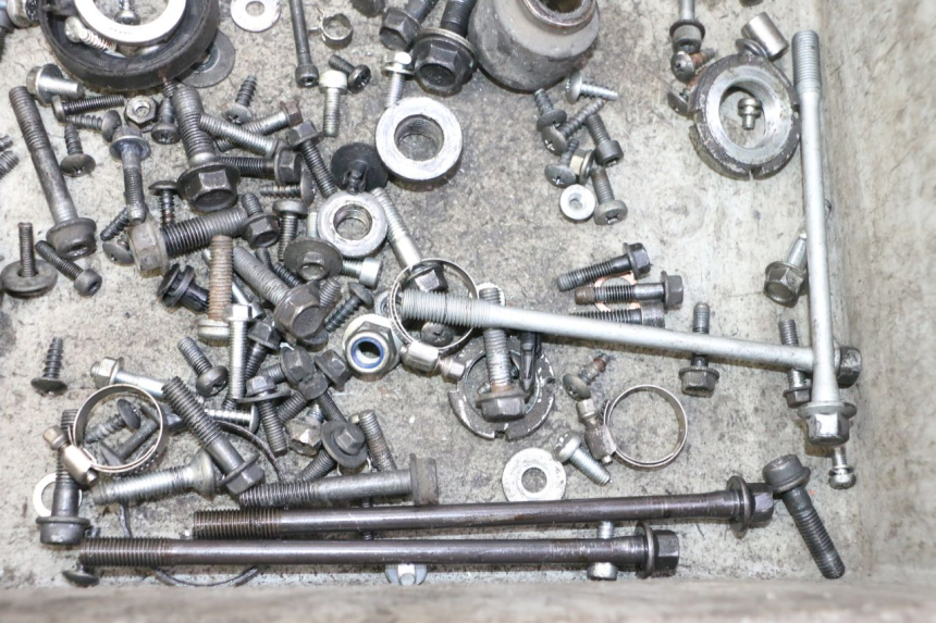 photo de SCREW FASTENER BAG SUZUKI BURGMAN 125 (2007 - 2014) - Technical close-up