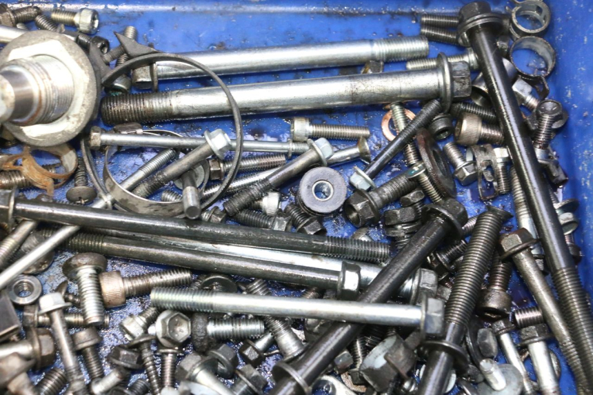 photo de SCREWS BAG SUZUKI BURGMAN EXECUTIVE ABS 650 (2006 - 2012) - Product overview