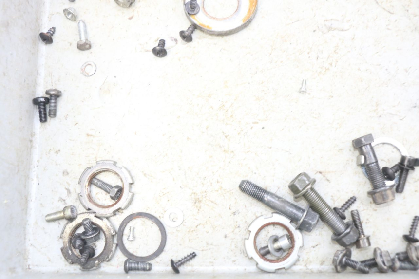 photo de SCREW FASTENER BAG YAMAHA BW'S 50 (2004 - 2017) - Zoom on usage condition