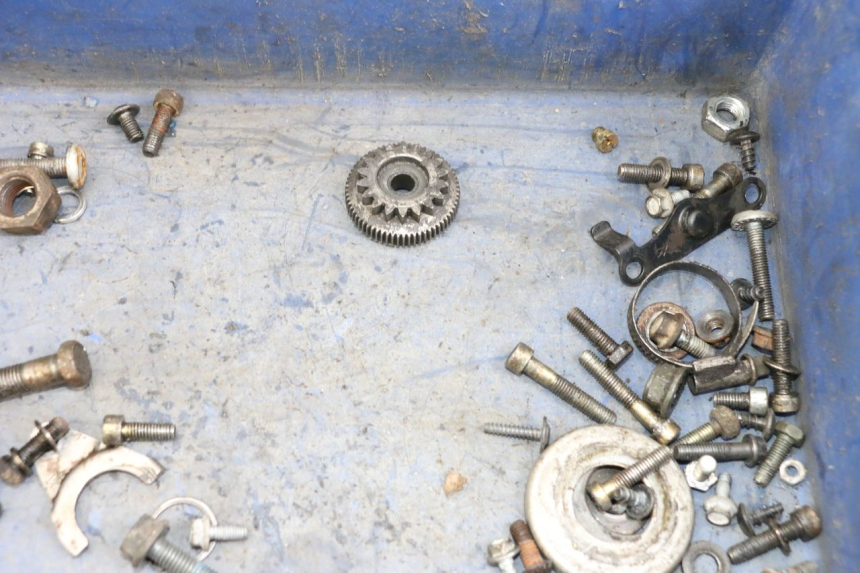 photo de SCREW FASTENER BAG YAMAHA BW'S 50 (2004 - 2017) - Zoom on usage condition