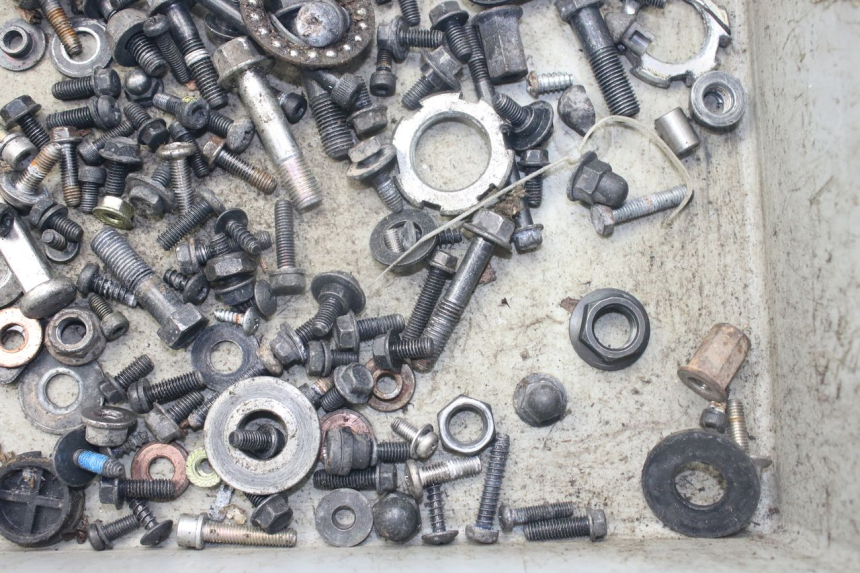 photo de SCREW FASTENER BAG YAMAHA BW'S BWS 125 (2010 - 2013) - Zoom on usage condition