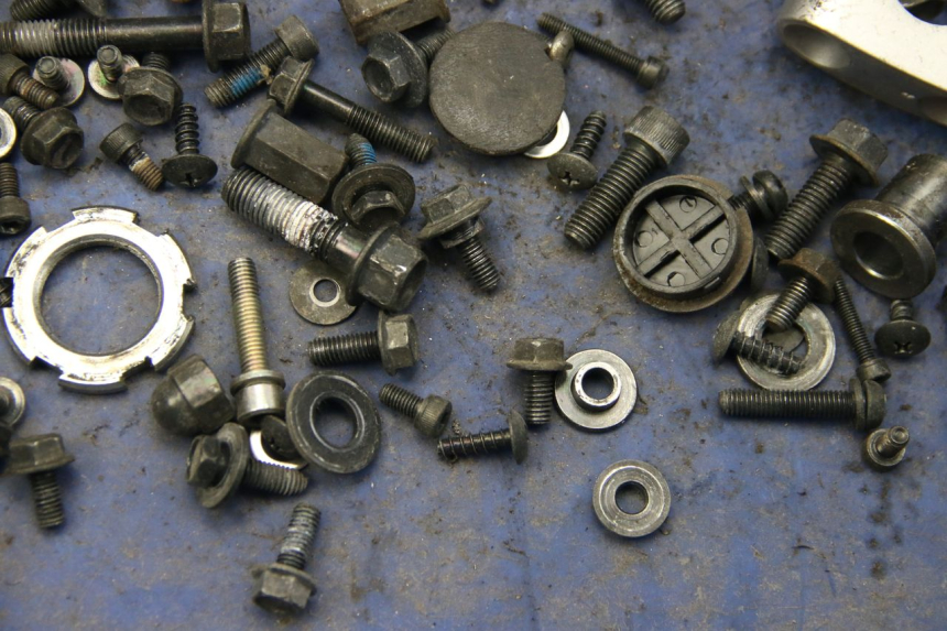 photo de SCREW FASTENER BAG YAMAHA BW'S BWS 125 (2010 - 2013) - Zoom on usage condition