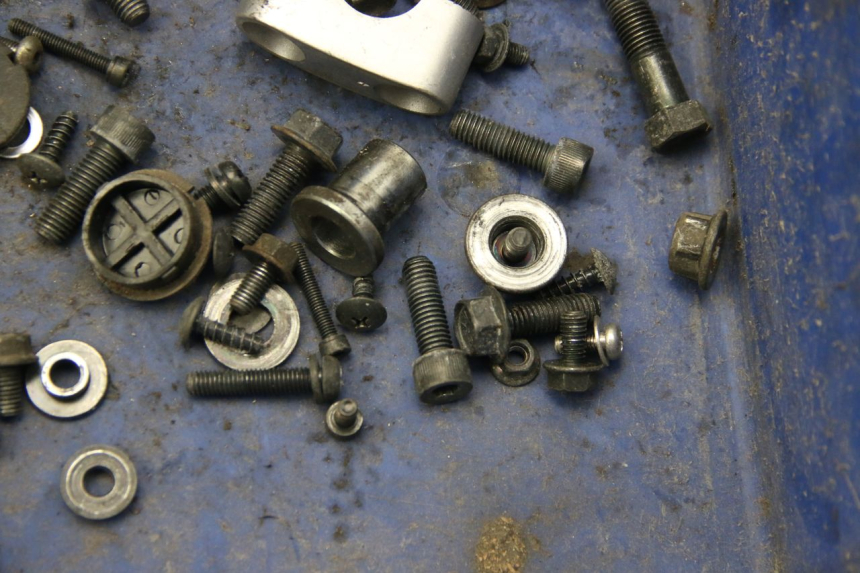 photo de SCREW FASTENER BAG YAMAHA BW'S BWS 125 (2010 - 2013) - Alternative perspective