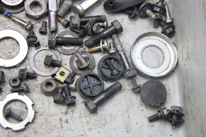 photo de SCREW FASTENER BAG YAMAHA BW'S BWS 125 (2010 - 2013) - Alternative perspective