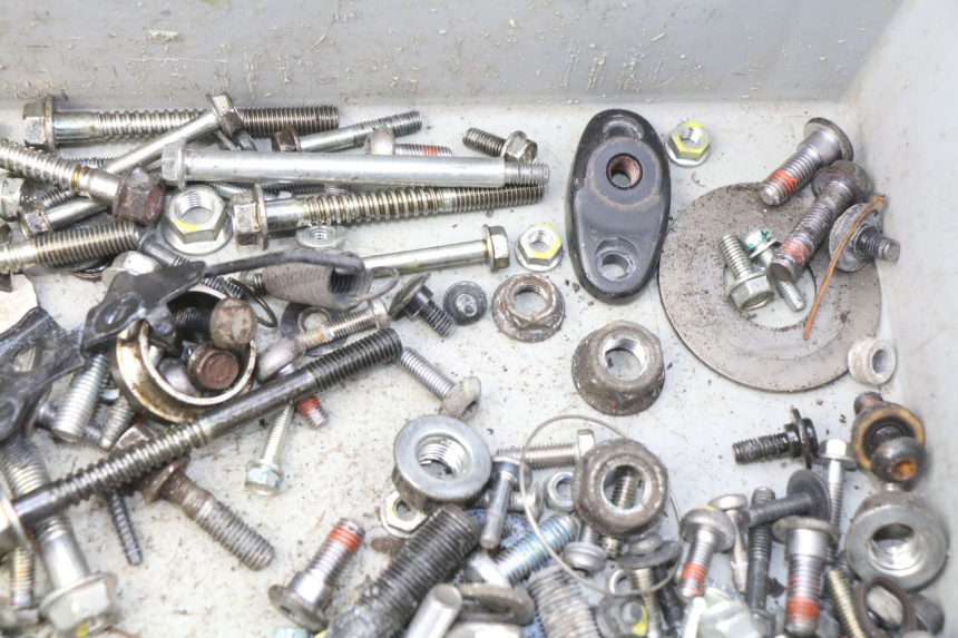 photo de SCREWS BAG HONDA CBRF CBR-F PC41 600 (2011 - 2013) - Alternative perspective