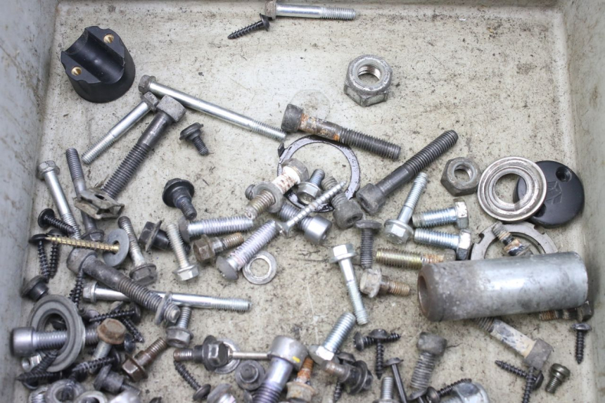 photo de SCREW FASTENER BAG PEUGEOT CITYSTAR 125 (2011 - 2017) - Alternative perspective