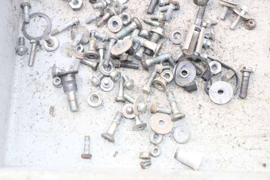 photo de SCREW BAG HONDA CRF CR-F 450 (2005 - 2008) - Zoom on usage condition