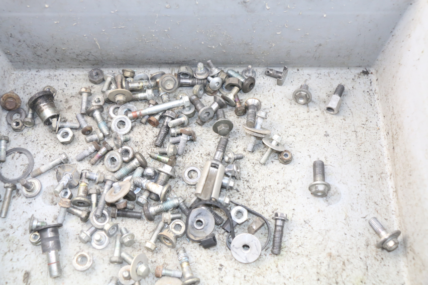 photo de SCREW BAG HONDA CRF CR-F 450 (2005 - 2008) - Technical close-up