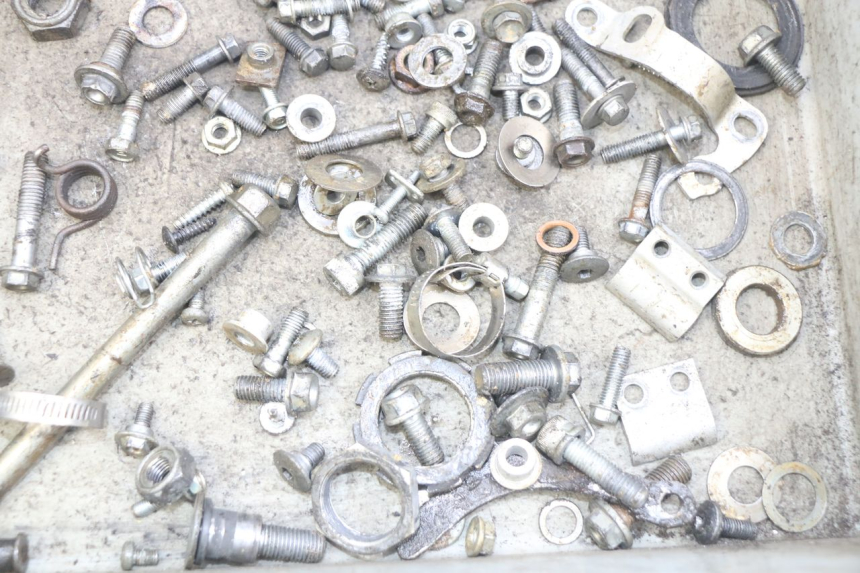 photo de SCREW FASTENER BAG HONDA CRF CR-F 450 (2009 - 2012) - Zoom on usage condition