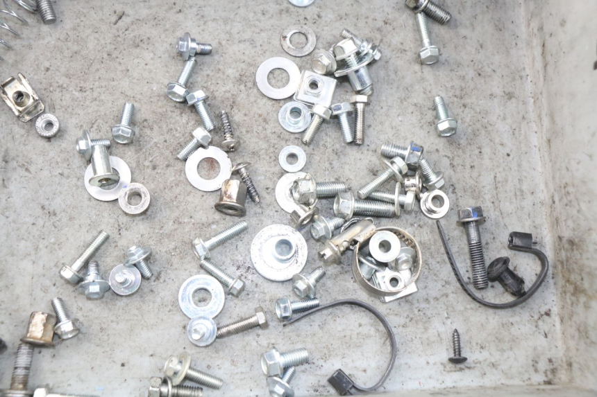 photo de SCREWS BAG HONDA CRF-F CRF F 110 (2019 - 2022) - Zoom on usage condition