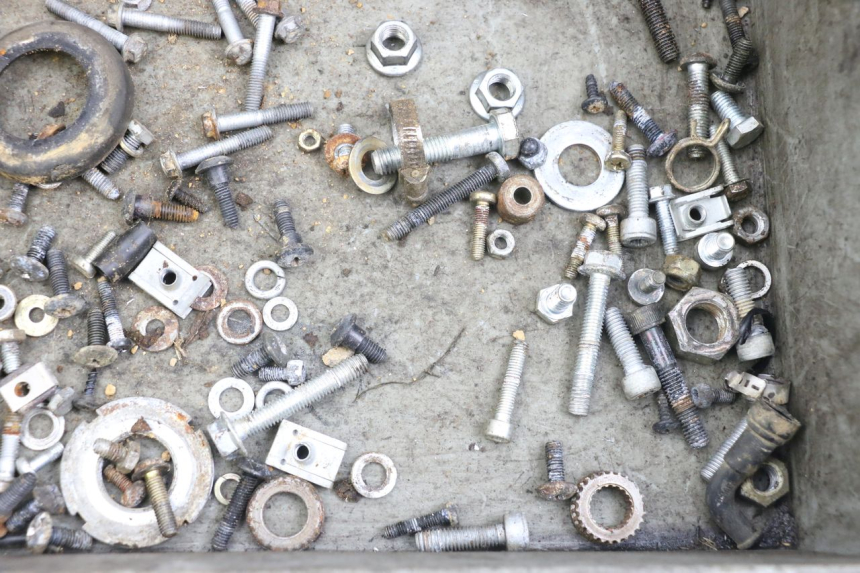 photo de SCREW FASTENER BAG GILERA DNA 50 (2000 - 2007) - Zoom on usage condition