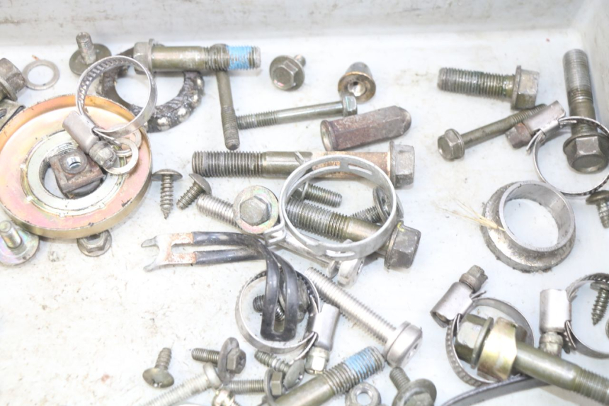 photo de SCREW FASTENER BAG KYMCO DOWNTOWN ABS 125 (2015 - 2017) - Alternative perspective